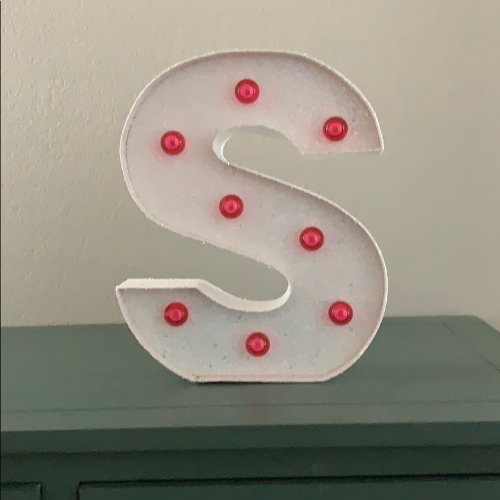 Justice “S” Light - Picture 2 of 2